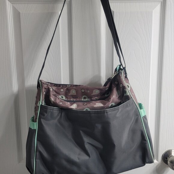 #160 Diaper Bag and One Safety Cabinet Slide Lock - Picture 2 of 4